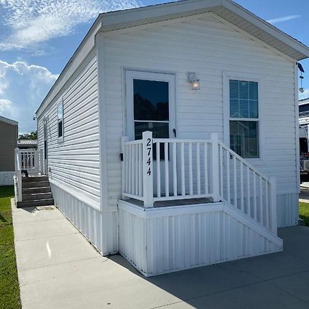 Cozy Tiny Home Near Disney World & Orlando Parks! Kissimmee Kültér fotó